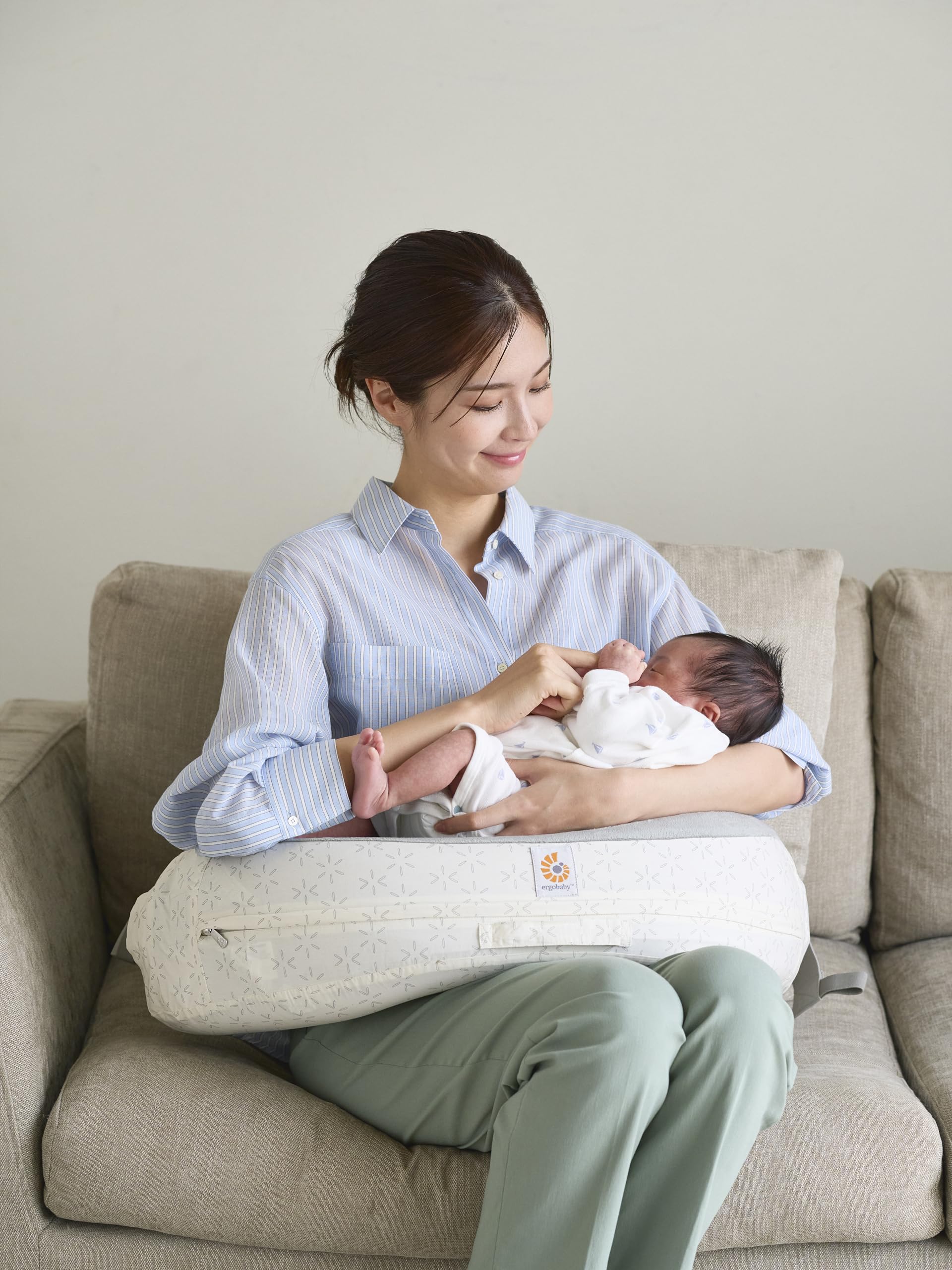 Amazon.co.jp: Ergobaby エルゴベビー ナチュラルカーブ